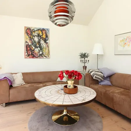 Four Bedroom Holiday In 3