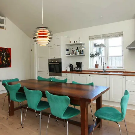 Hébergement de vacances Four Bedroom Holiday In 3 Nysted
