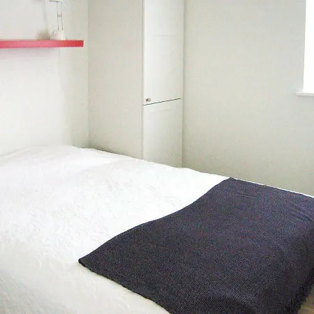 Hébergement de vacances Four Bedroom Holiday In 3 *