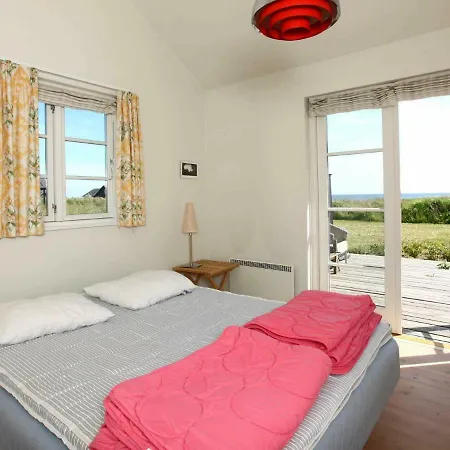 Four Bedroom Holiday In 3 Nysted